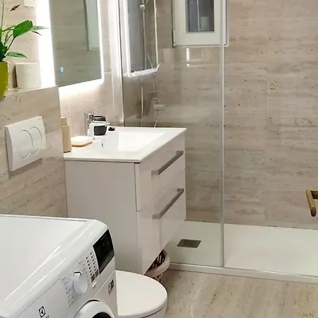 With Parking Space - 23350 Split