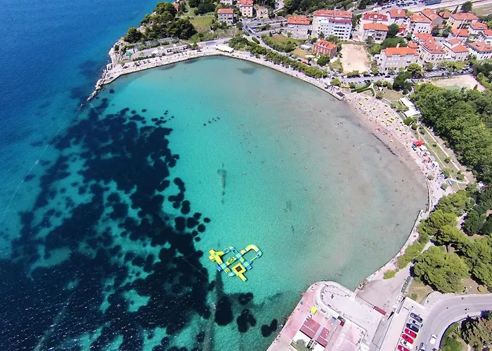 Apartamento With Parking Space - 23350 Split